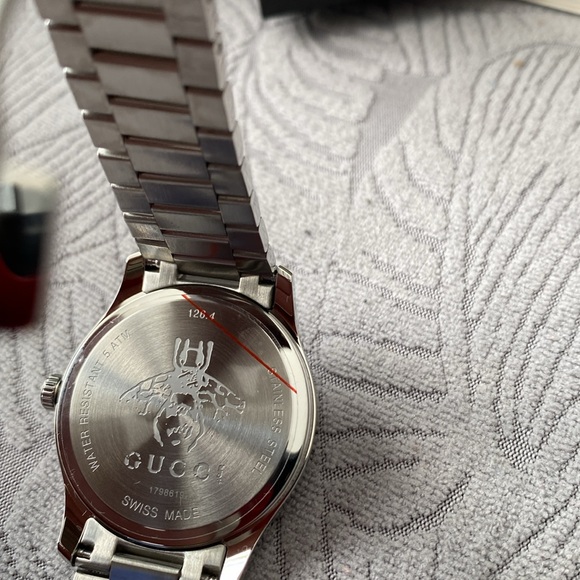 Gucci men’s G-Timeless watch - Picture 8 of 10